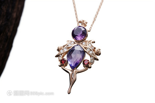 璀璨光華 探索水晶項鏈的永恒魅力